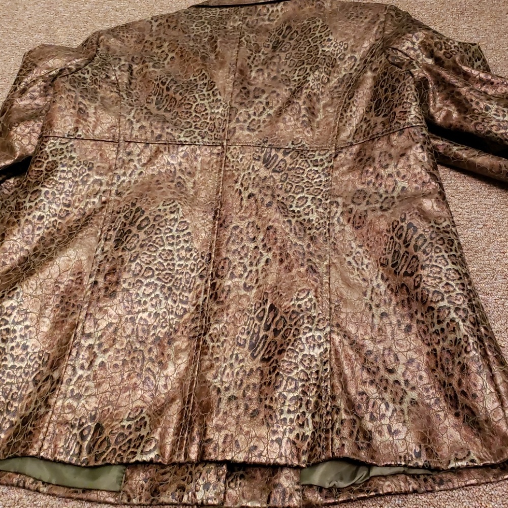 Jacket - Picture 5 of 5